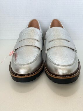Blondo Peyton Waterproof Silver Leather Loafers Size 6.5 Metallic Slip On Shoes